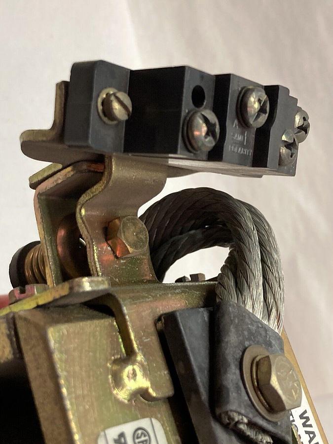 Used Siemens,14-193-807-605,Contactor 400a Type 264 600vdc