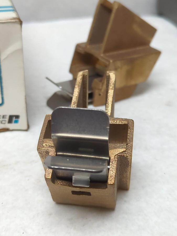 RELIANCE ELECTRIC,609416 2R,ELECTRIC MOTOR BRUSHOLDERS LOT OF 2 NOS