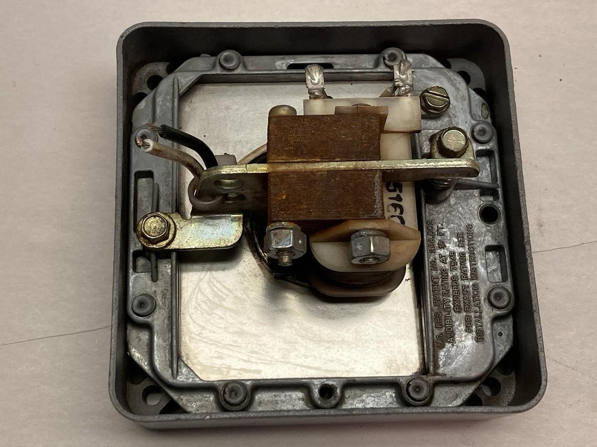 Used Federal Signal,Model: 850,Vibratone Horn 120V Series B1