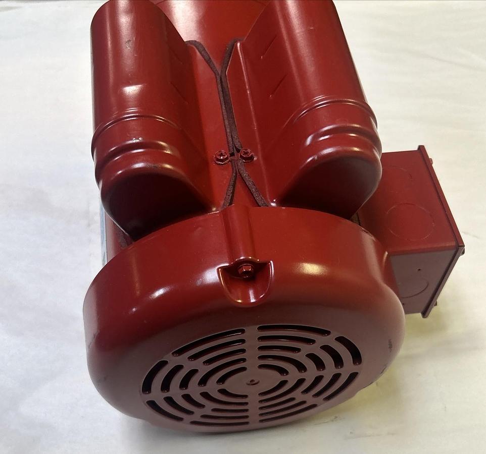 LEESON,113938.00,MOTOR 1.5HP 1725RPM 115/208-230V 1PH 56HZ FRAME