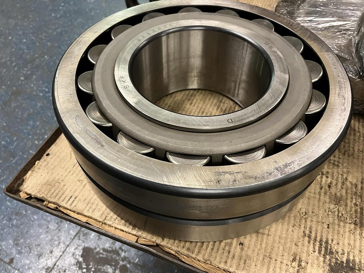 SKF,22334-CC,ROLLER BEARING