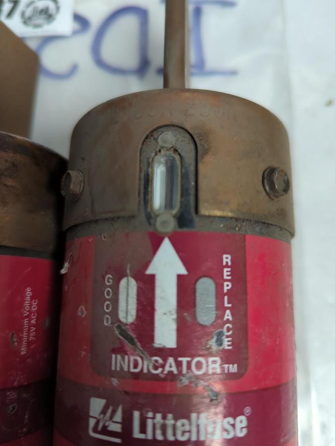 Used LITTELFUSE,IDSR250,INDICATOR 250 AMP FUSE LOT OF 2 PRE-OWNED