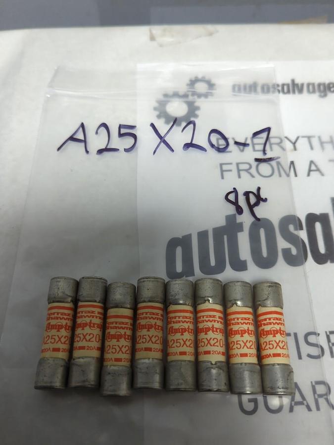 FERRAZ SHAWMUT,A25X20-1,AMP-TRAP 20 AMP FUSE LOT OF 8 NOS