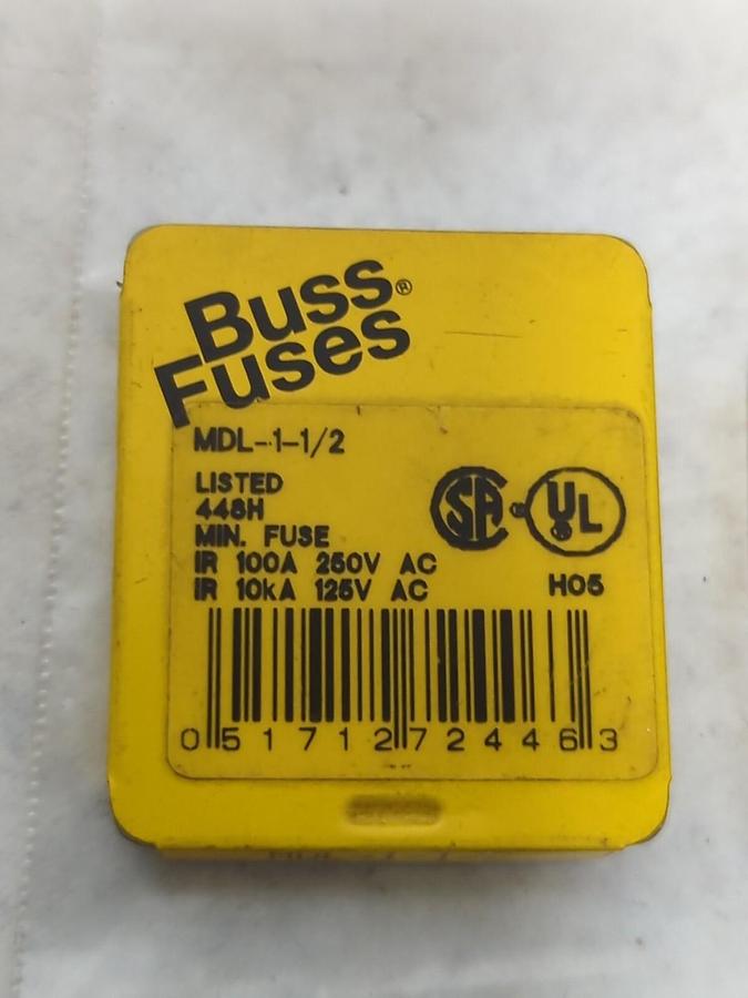 COOPER BUSSMANN,MDL-1-1/2,BUSS 1-1/2 AMP FUSE LOT OF 9 NOS