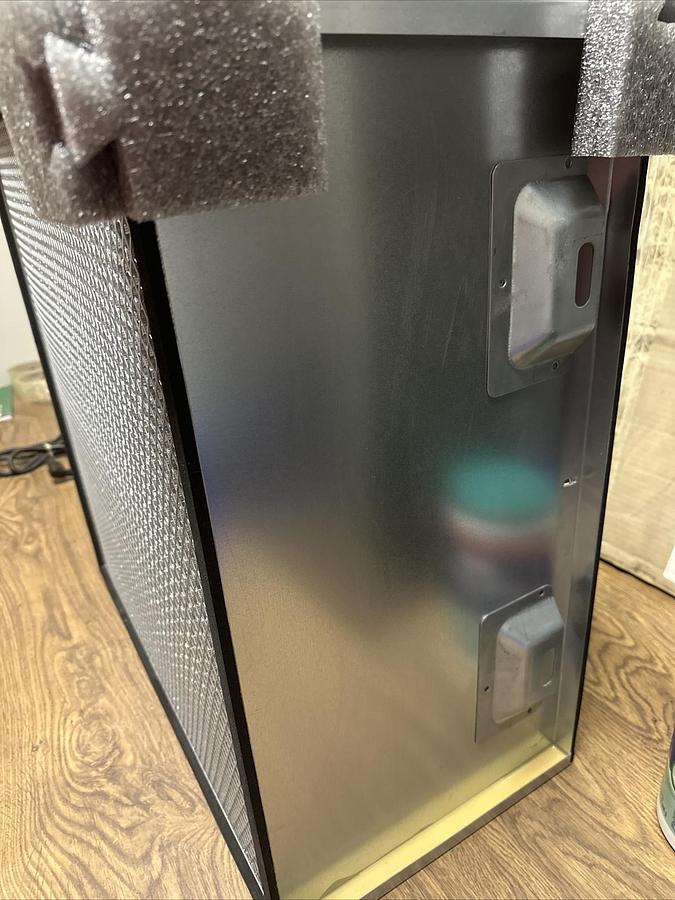 Used Glasfloss,24x24x12,Merv 14 900 Series Metal Cambridge HDR