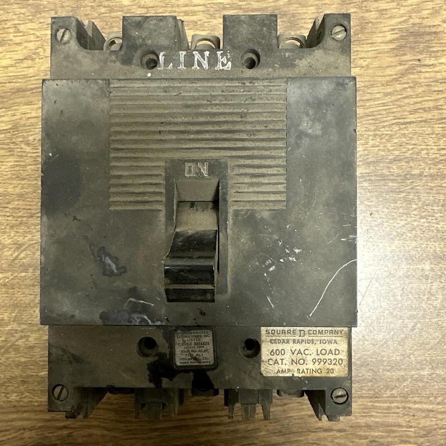 Used Square D,999320,20 Amp Circuit Breaker