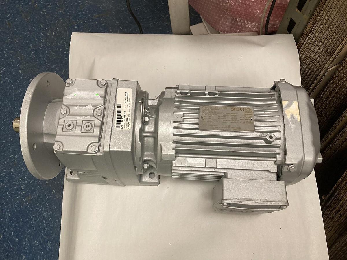 Used Sew-Eurodrive,R47F DRN90L4,Gearmotor Ratio 44.22  1751/40 RPM  230/460V
