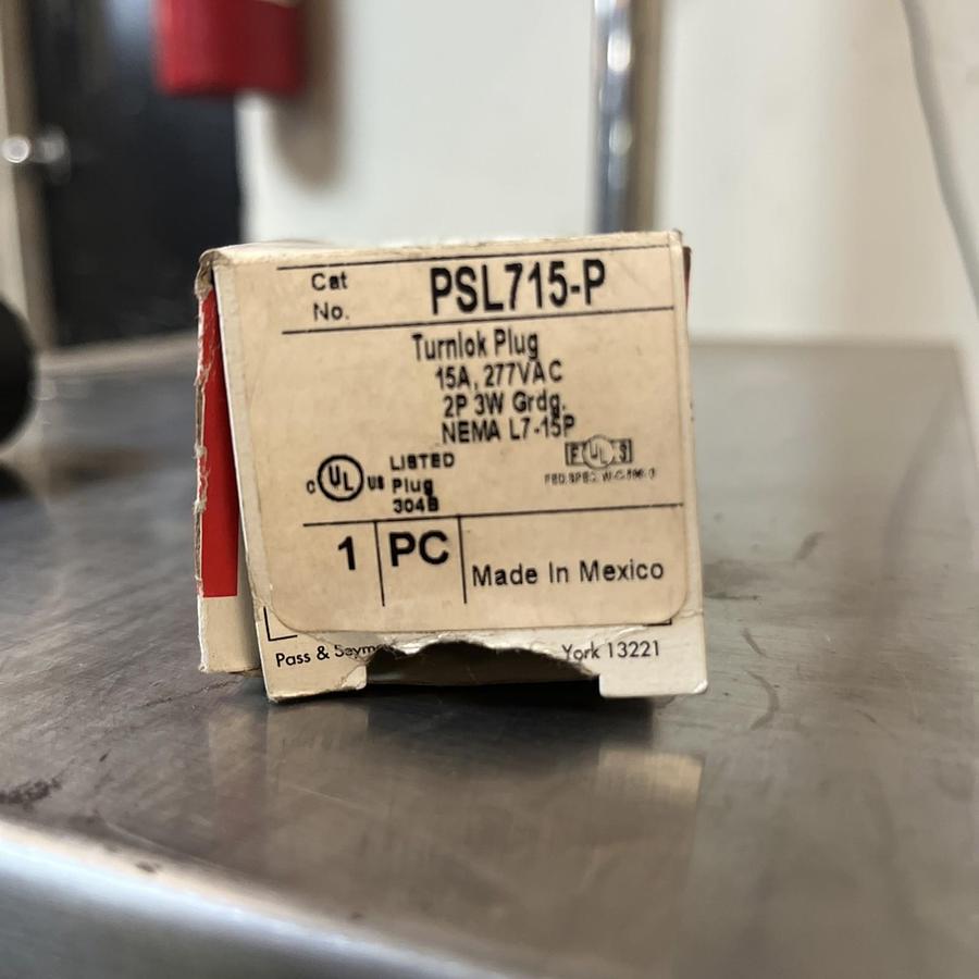 PASS & SEYMOUR LEGRAND,PSL715-P,TURNLOK PLUG 15A 277VAC