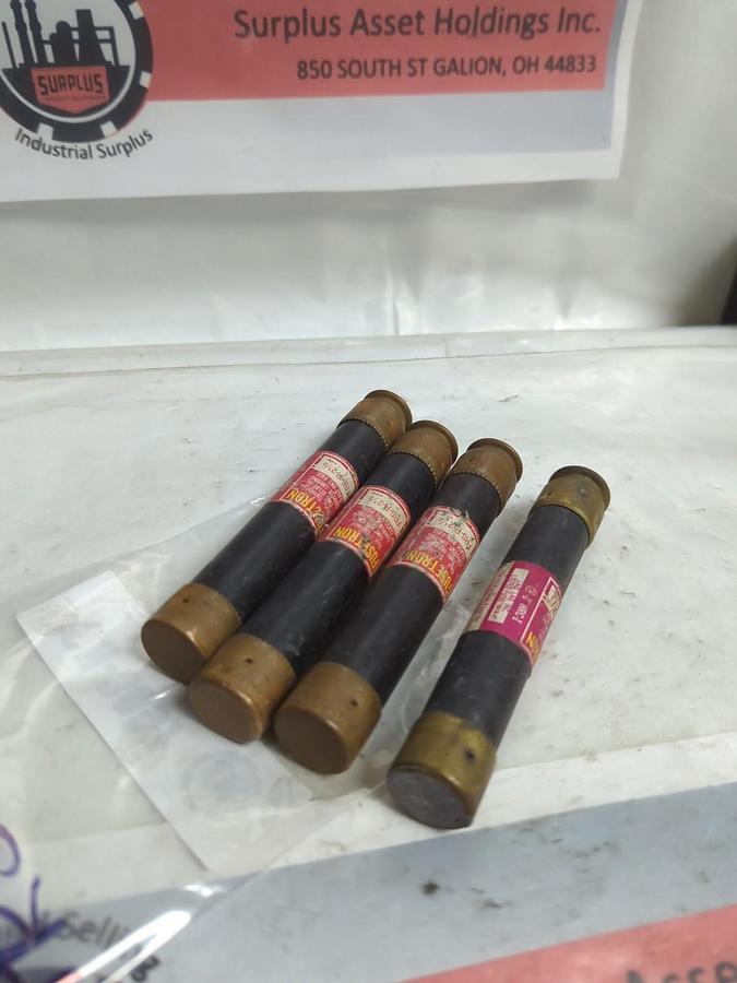 Used COOPER BUSSMANN,FRS-R-2-1/2,FUSETRON 2-1/2 AMP FUSE LOT OF 4 PRE-OWNED