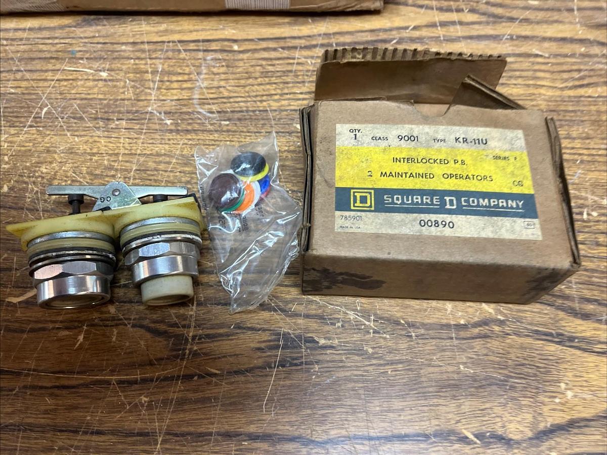 SQUARE D,9001KR11U,INTERLOCK PUSHBUTTONS 2 OPERATORS 30MM