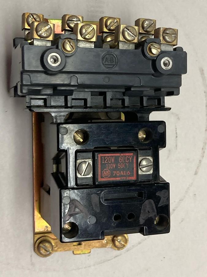 Used Allen-Bradley,702AOD93,Magnetic Contactor 110/120V 50/60Cy