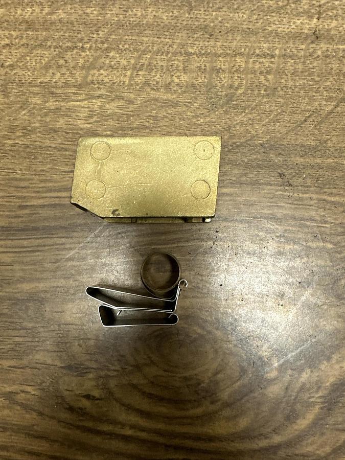 General Electric,36A167280AAG01,Brush Holder