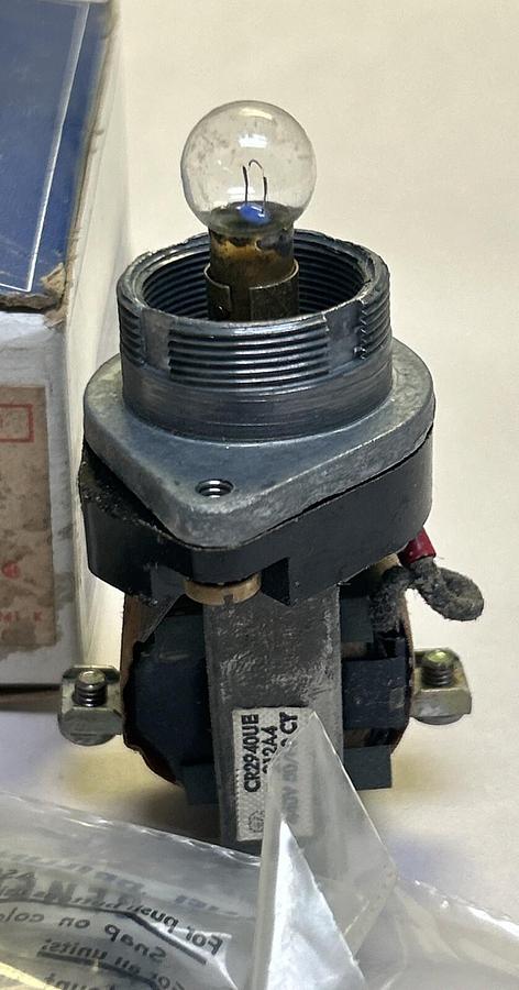 GENERAL ELECTRIC,CR2940UE212A4,INDICATOR LIGHT NOS