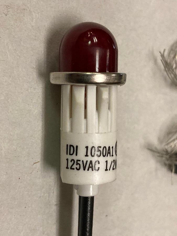 IDI,1050A1,Red Indicator Lights Lot of 6