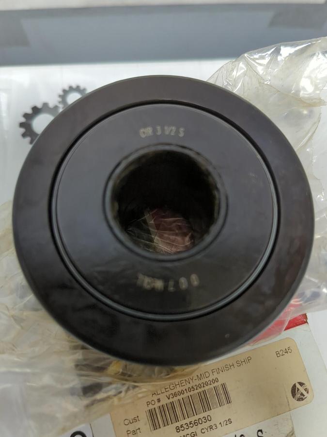 MCGILL,CYR3-1/1S,YOKE ROLLER NOS