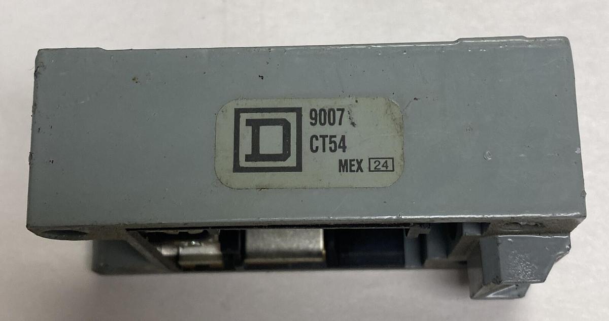 SQUARE D,9007CT54,LIMIT SWITCH RECEPTACLE LOT OF 3 NOS