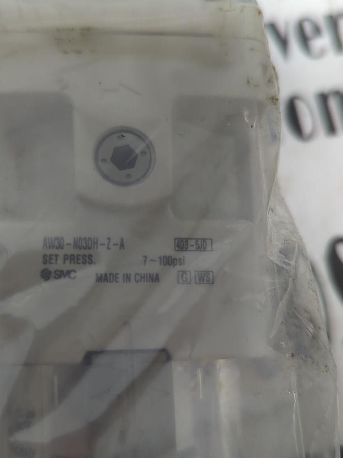 SMC,AW30-N03DH-Z-A,PNEUMATIC FILTER/REGULATOR 7-100 PSI 3/8  NPT NOS