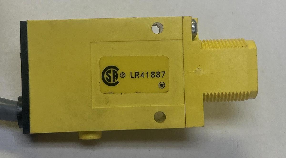 BANNER,SMA31EL,PHOTOELECTRIC SENSOR EMITTER NOS