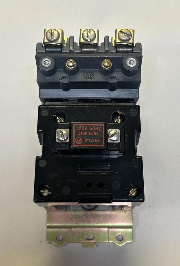 Used ALLEN BRADLEY,702-BOD92,CONTACTOR SIZE 1 110/120V COIL