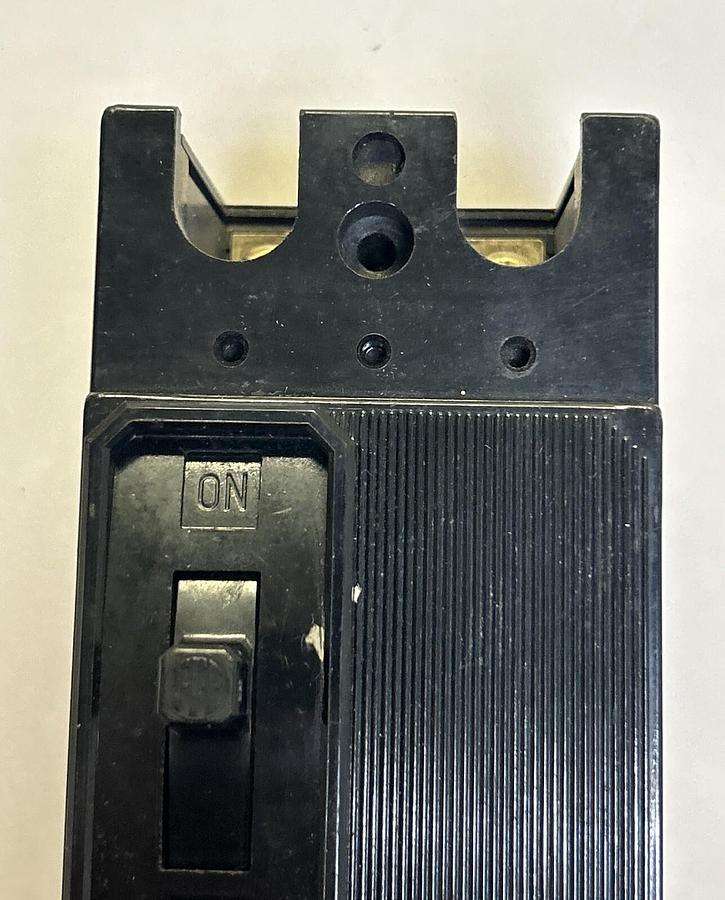 Used ITE,ET15638,CIRCUIT BREAKER 30A 240V 2P