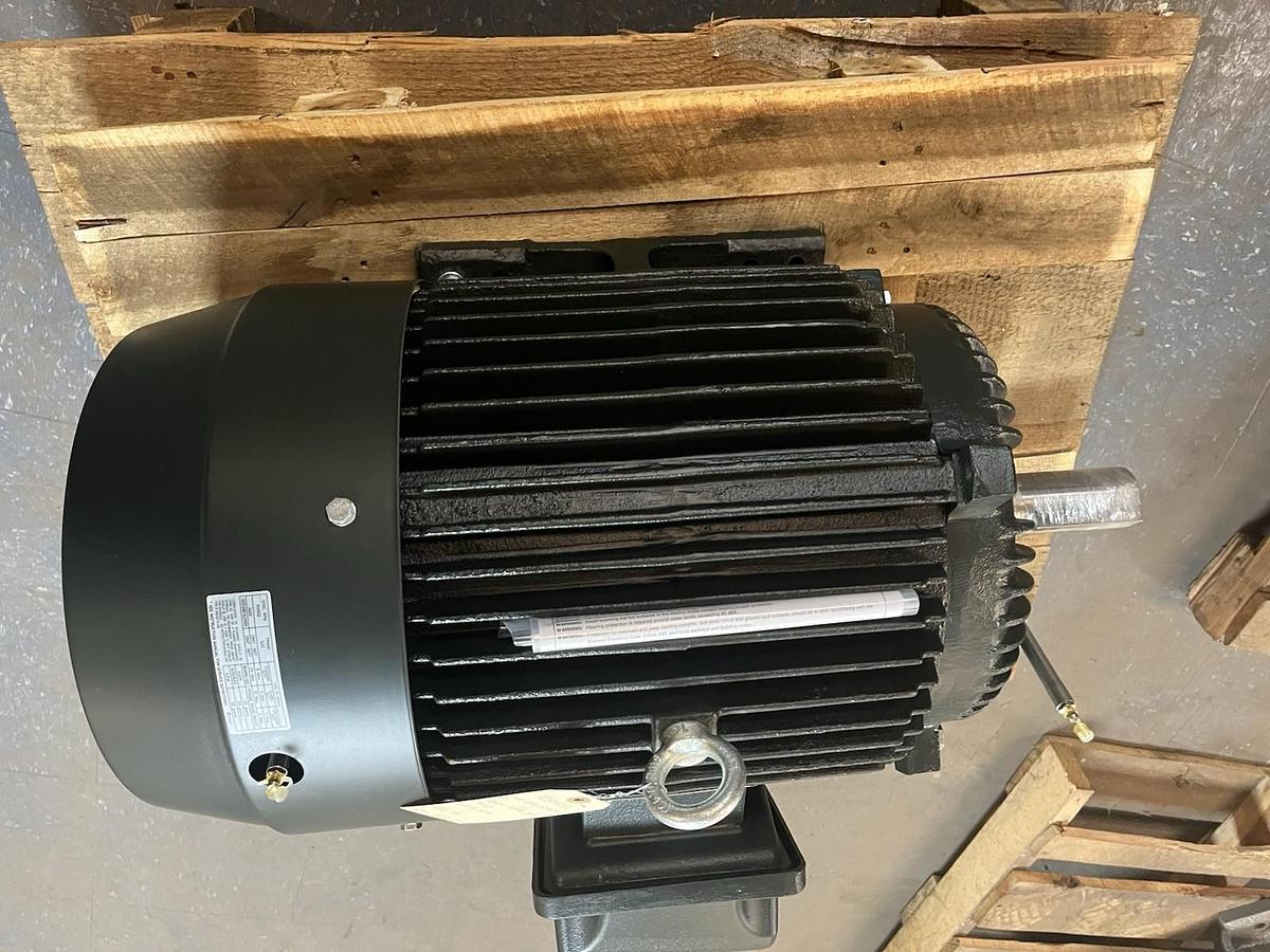 TOSHIBA,0156SDSR41A-P,EQP SEVERE DUTY MOTOR 15HP 1175RPM 3PH 284T