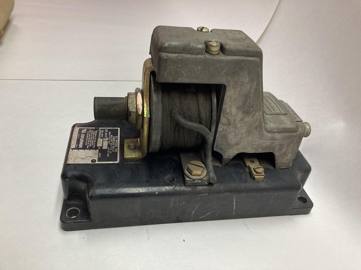 Used Sylvania,28UT2-110,D.C. Inverse Time Overload Relay