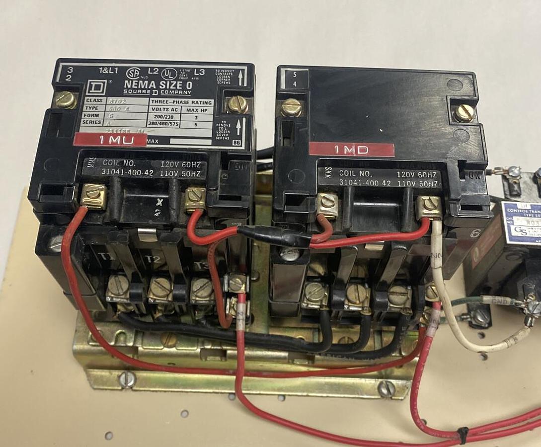 Used Square D,8702SB04,Reversing Starter Nema Size 0 WITH Hoist Control