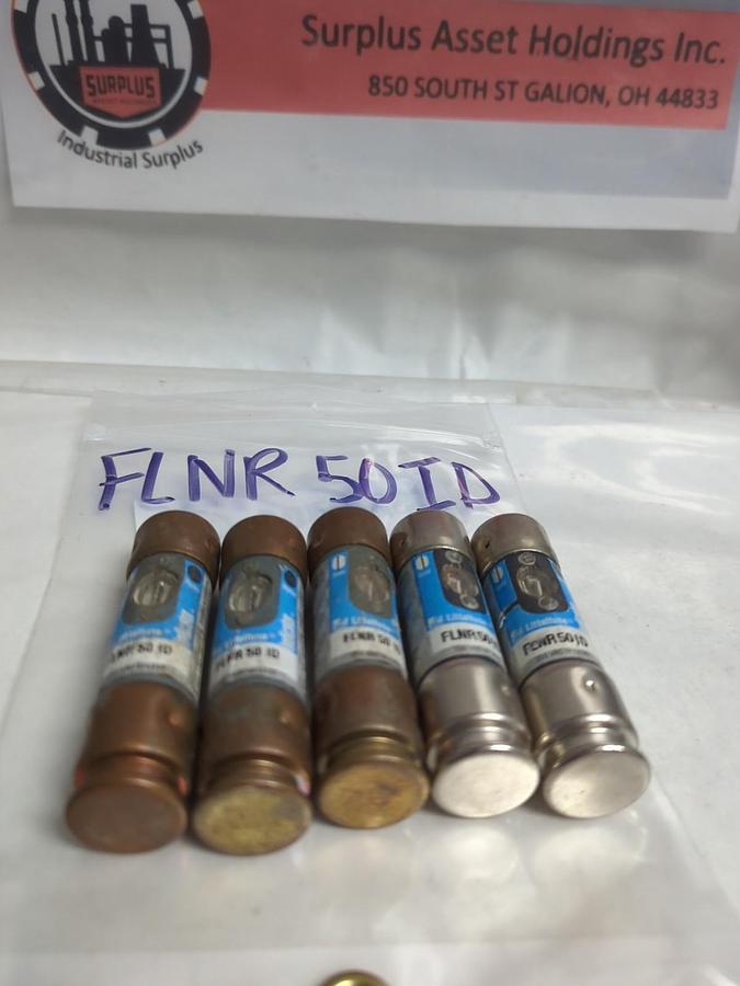 Used LITTELFUSE,FLNR-50ID,INDICATOR 50 AMP FUSE LOT OF 5 PRE-OWNED