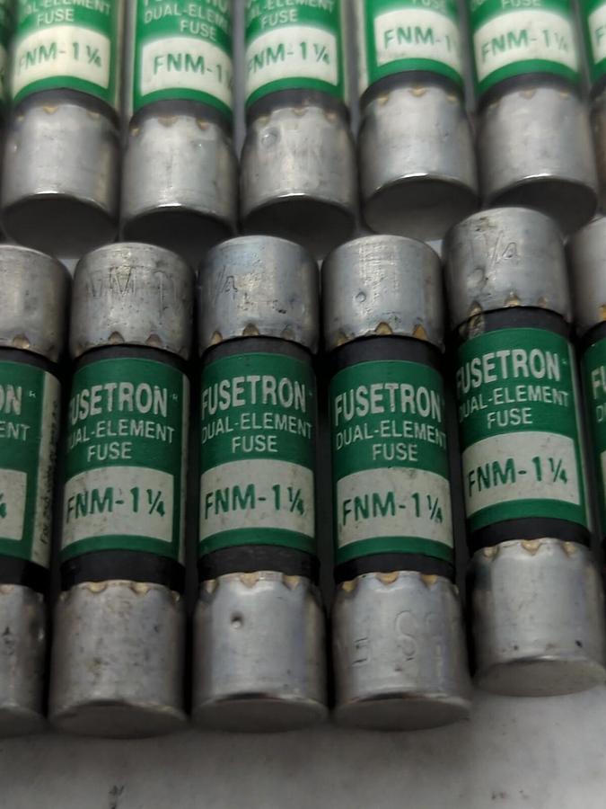 COOPER BUSSMANN,FNM 1-1/4,FUSETRON 1-1/4 AMP FUSE LOT OF 19 NOS