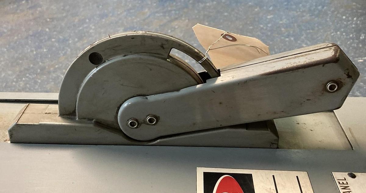 Used Allen-Bradley,2192F,MCC BUCKET Disconnect Switch 200A 600V 60Hz