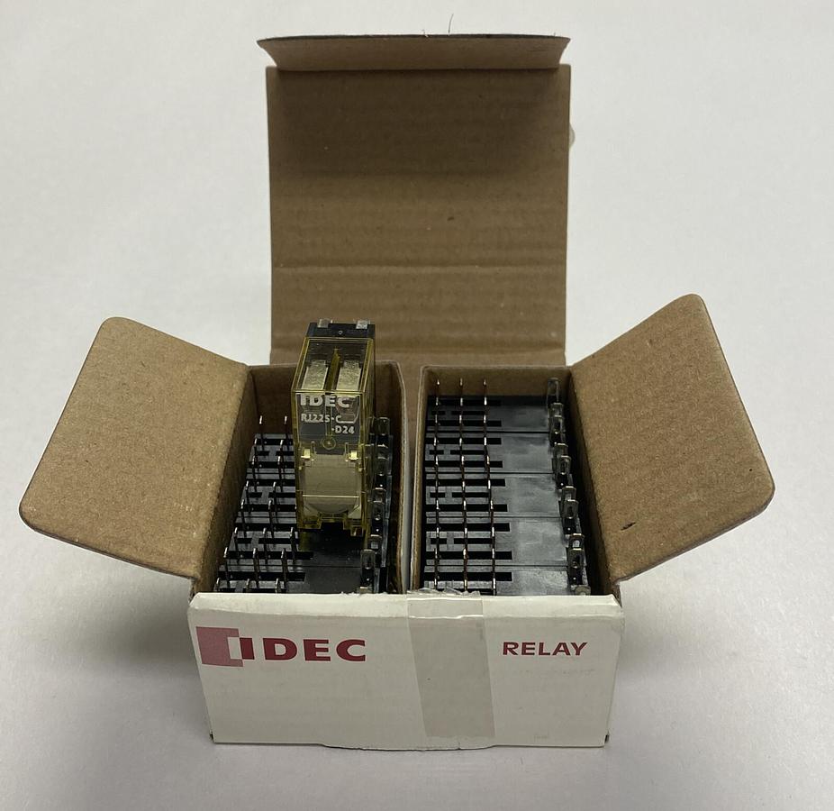 IDEC,RJ22S-C-D24,SLIM POWER RELAY LOT OF 10 NEW