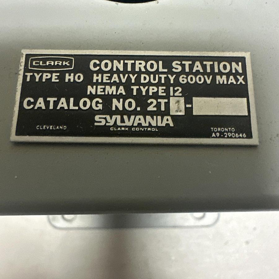 Sylvania,100-2T1,Single Button Control Station NEW