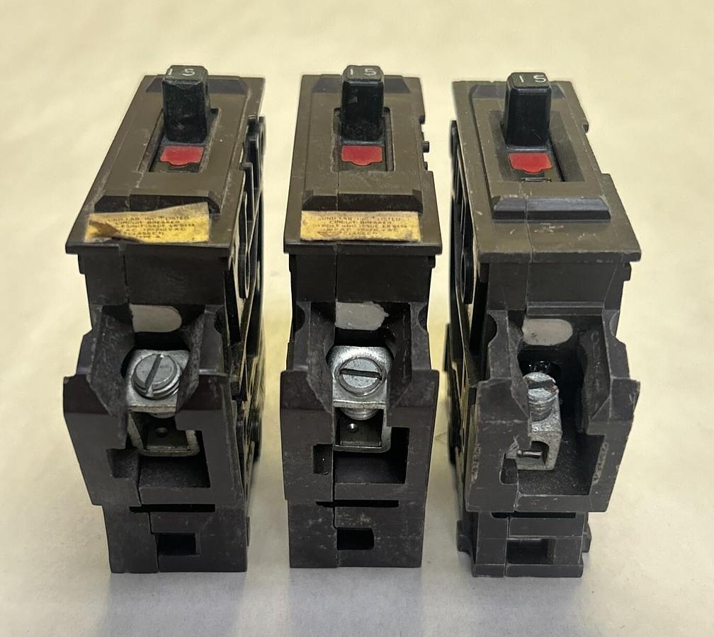 Used WADSWORTH,A115,CIRCUIT BREAKER 15A 120/240V 1P LOT OF 3