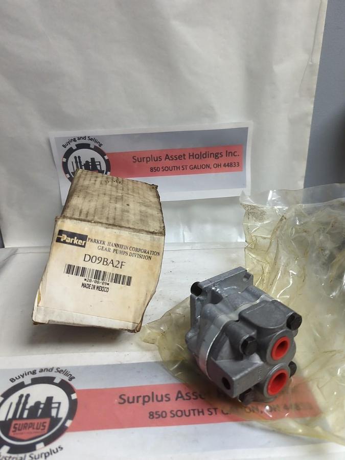 PARKER,D09BA2F,HYDRAULIC GEAR PUMP NOS