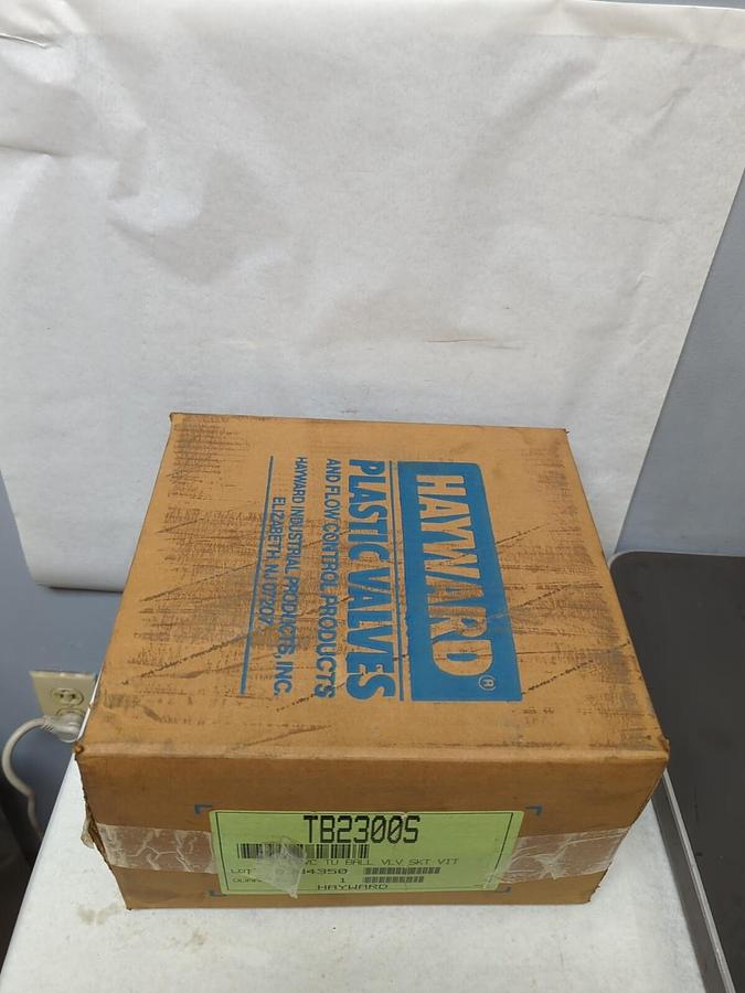 HAYWARD,TB2300S,3 INCH CPVC TRUE UNION BALL VALVE SKT VIT NEW IN SEALED BOX