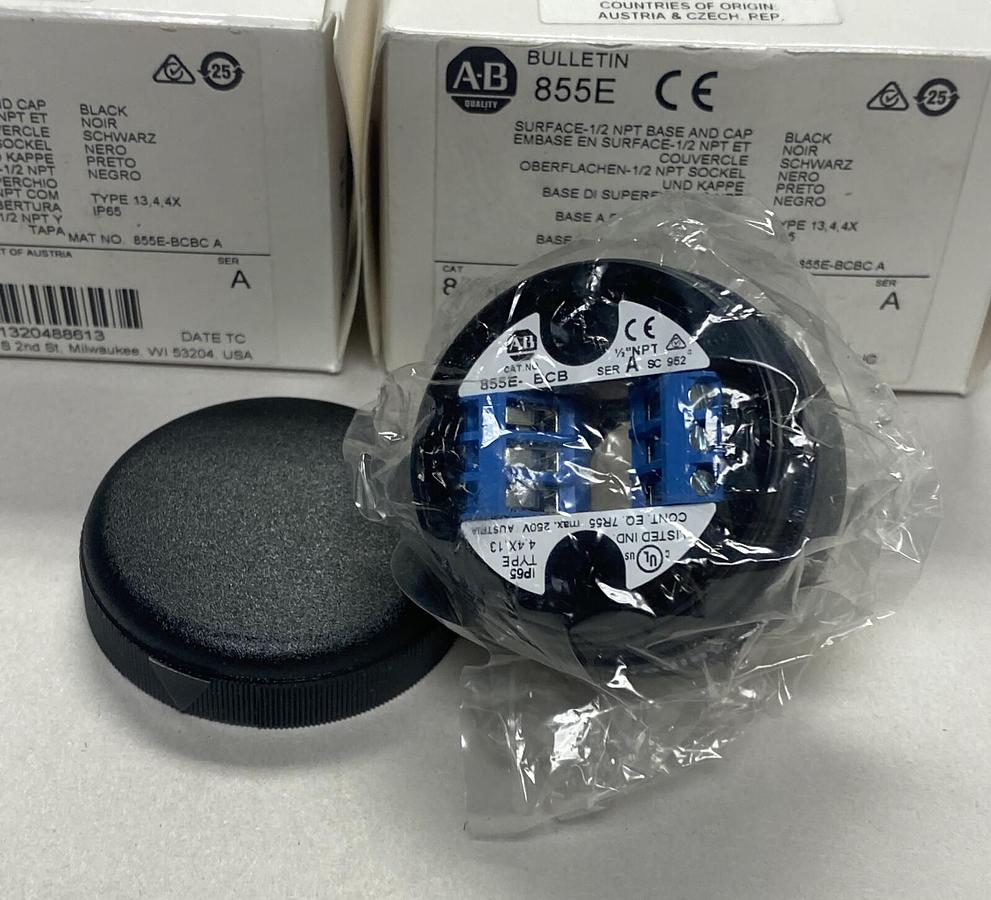 ALLEN BRADLEY,855E-BCBC,SER A SURFACE 1/2 NPT BASE AND CAP LOT OF 2 NEW