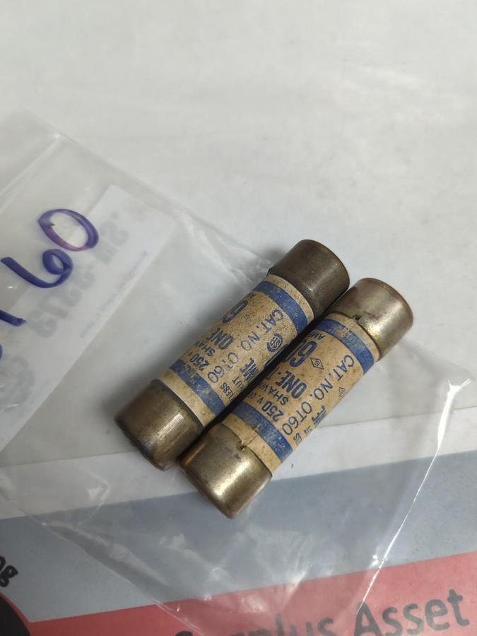 Used SHAWMUT,OT60,ONE TIME 60 AMP FUSE LOT OF 2 PRE-OWNED