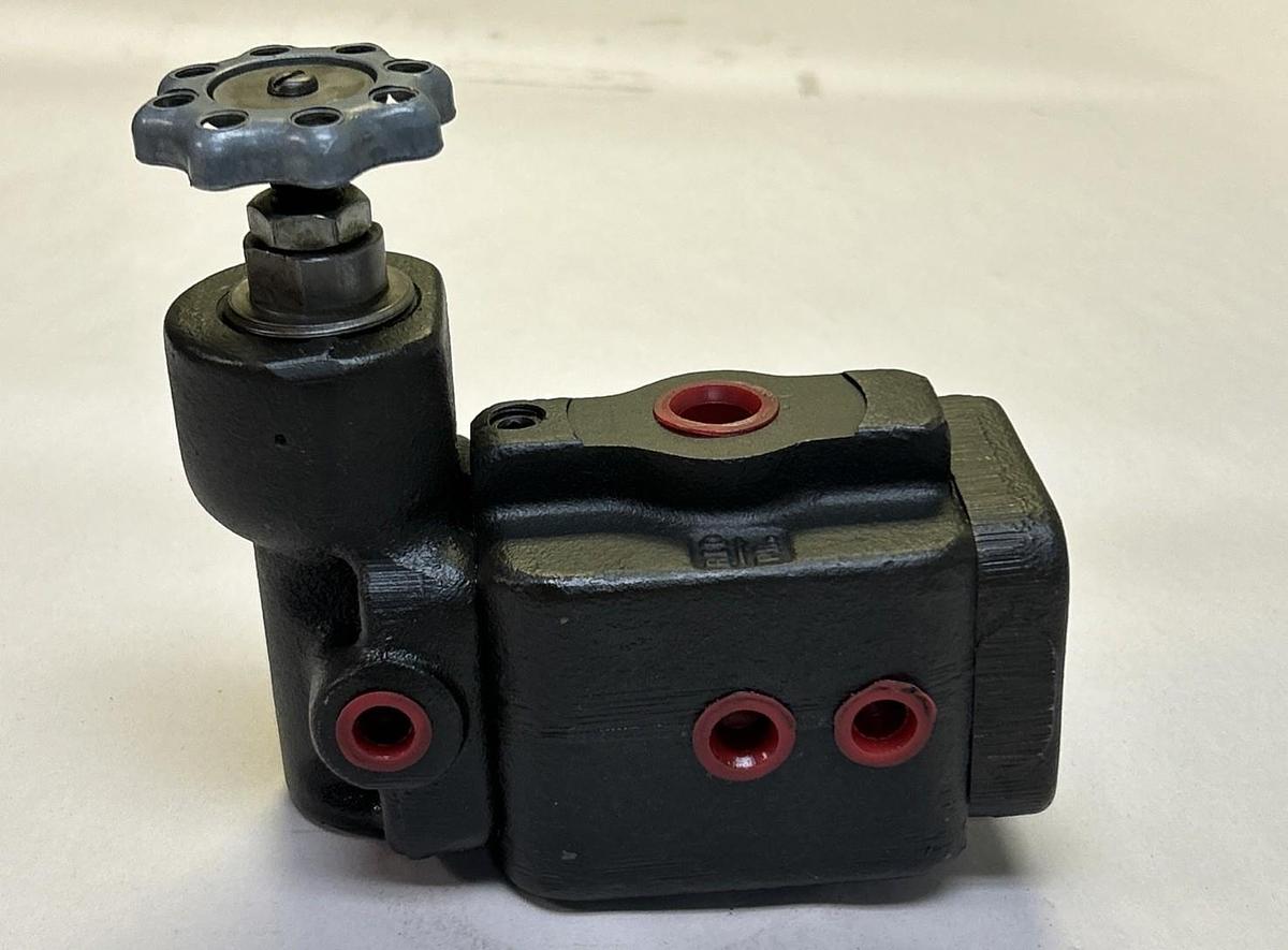 Used VICKERS,XTL-03-B-10,PRESSURE CONTROL VALVE