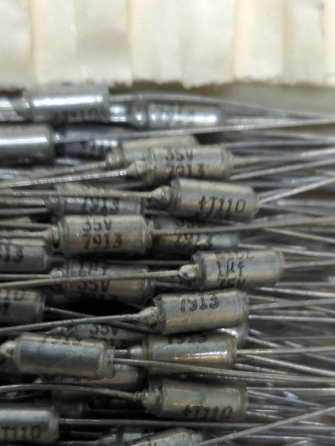 KEMET,T110A105K035AS,CAPACITORS 10% LOT OF 8 BOXES OF 150 TOTAL 1200 PCS NOS