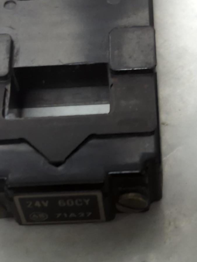 Used ALLEN BRADLEY,71A27,COIL 24V 60CY LOT OF 2 PRE-OWNED
