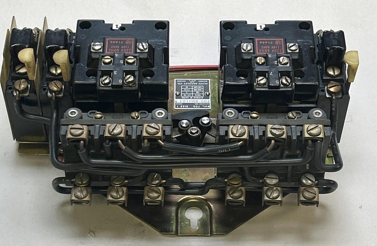 Used ALLEN BRADLEY,705-B0D103,SIZE 1 REVERSING STARTER