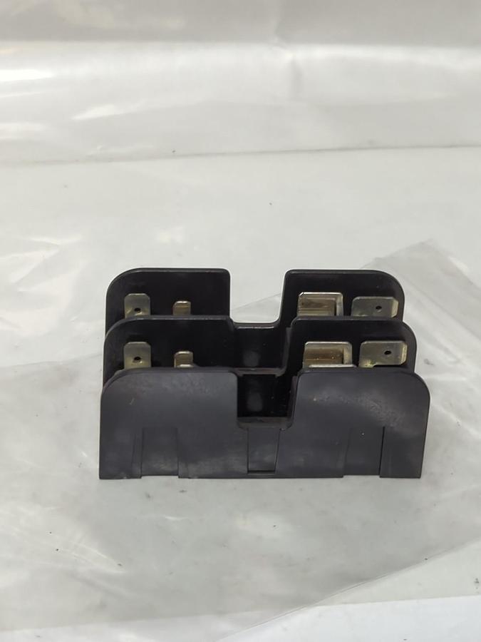 Used GOULD SHAWMUT,30322R,FUSE HOLDER 600V 30A PRE-OWNED