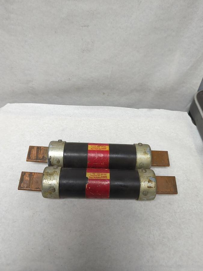 Used COOPER BUSSMANN,FRS-175,FUSETRON 175 AMP FUSE LOT OF 2 PRE-OWNED