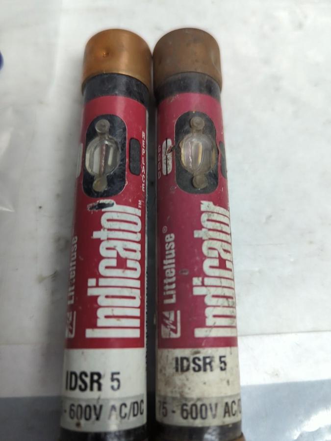 Used LITTELFUSE,IDSR5,INDICATOR 5 AMP FUSE LOT OF 2 PRE-OWNED