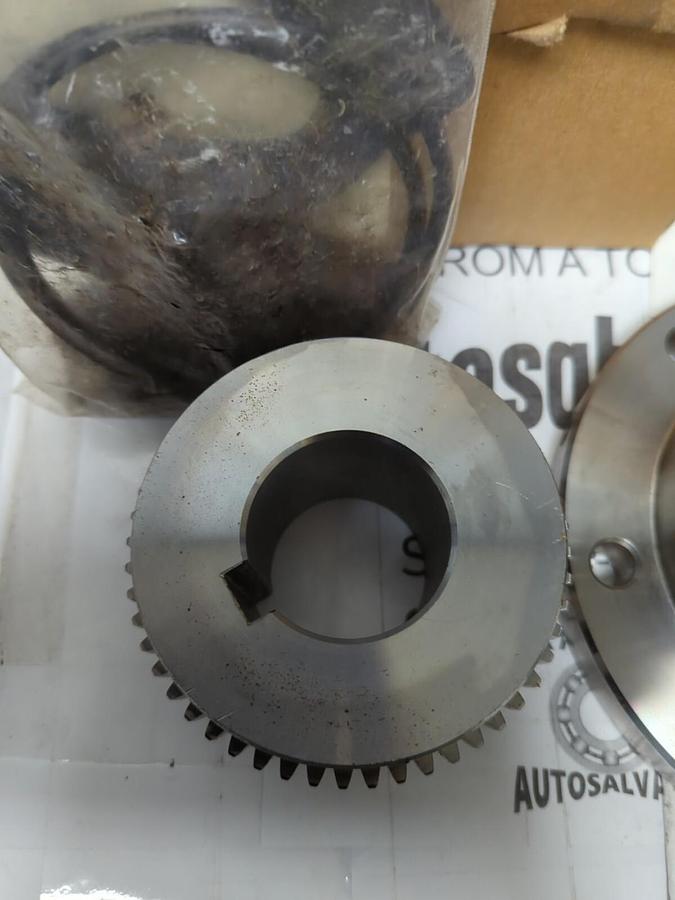 AMERIDRIVES,212850-021,F 202 EB HALF W/HDW F 1.873/1.874 1/2X1/4 KW NOS