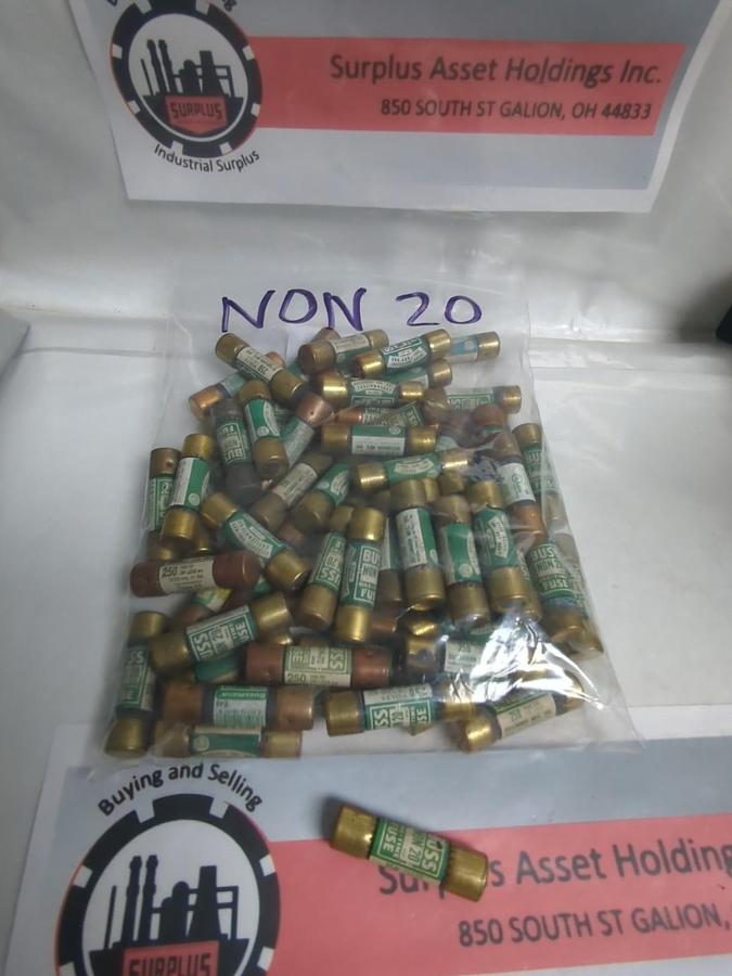 Used BUSS,NON-20,ONE-TIME 20 AMP FUSE LOT OF 66 PRE-OWNED