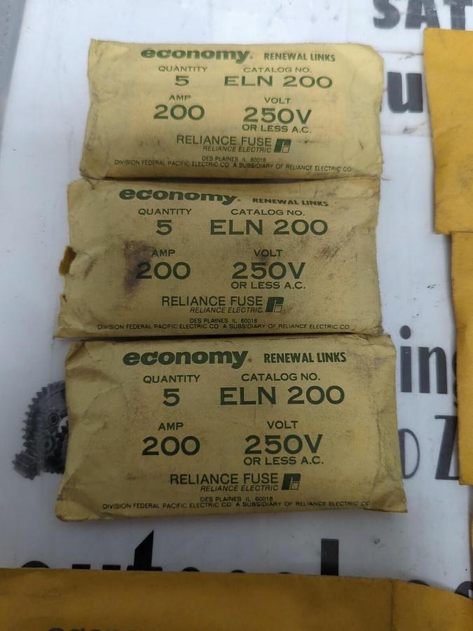 ECONOMY,ELN 200,RENEWAL FUSE LINKS LOT OF 33 NOS