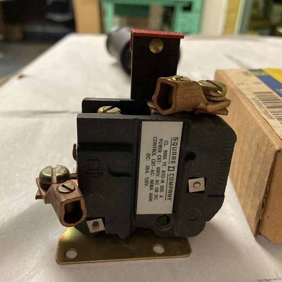 Square D,78050,Thermal Overload Relay Class 9065 AT0-1R