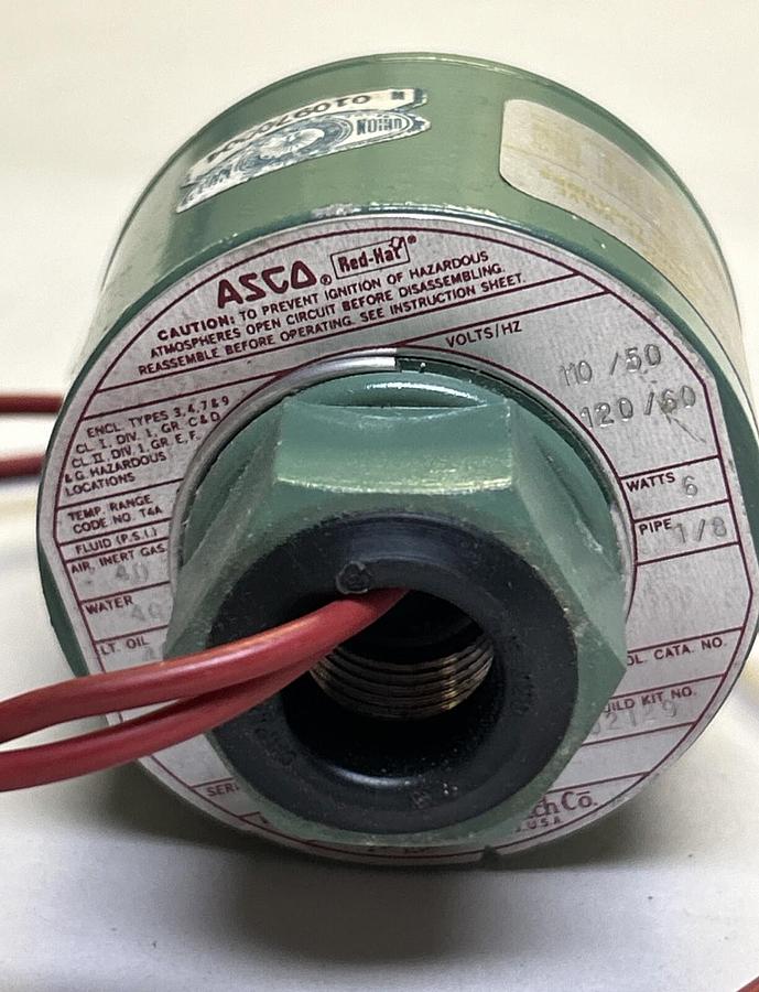 ASCO,8320B18,SOLENOID VALVE 1/8INCH 110/120V NOS