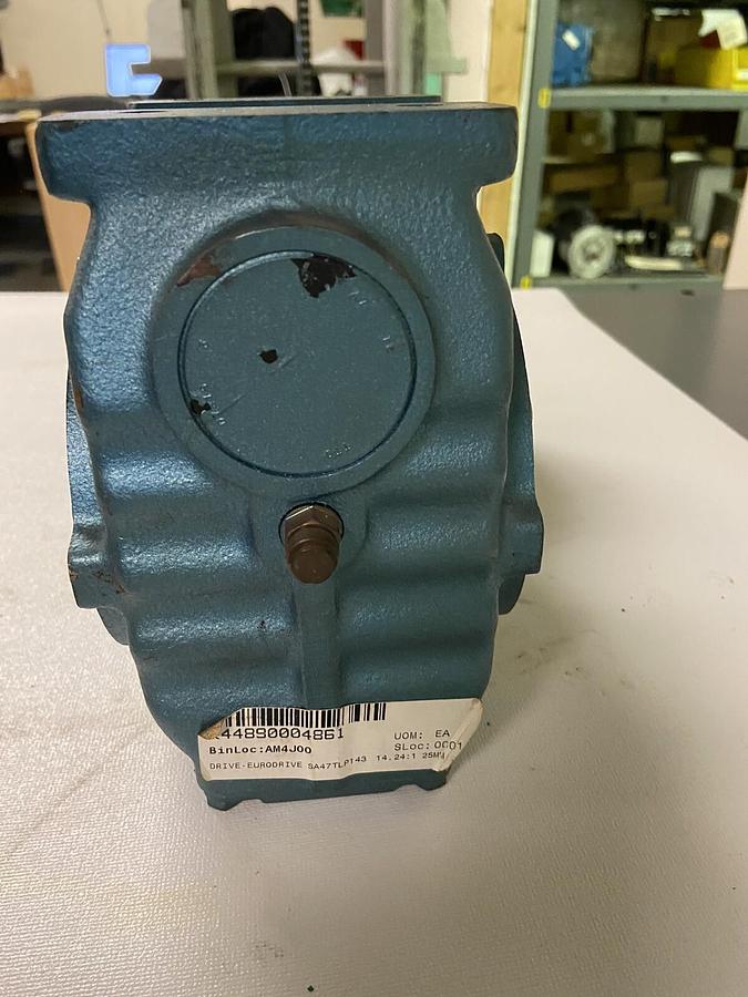Used Sew-Eurodrive,SA47TAM143,GEAR REDUCER Ratio 14.24 Torque 435 In/Lbs